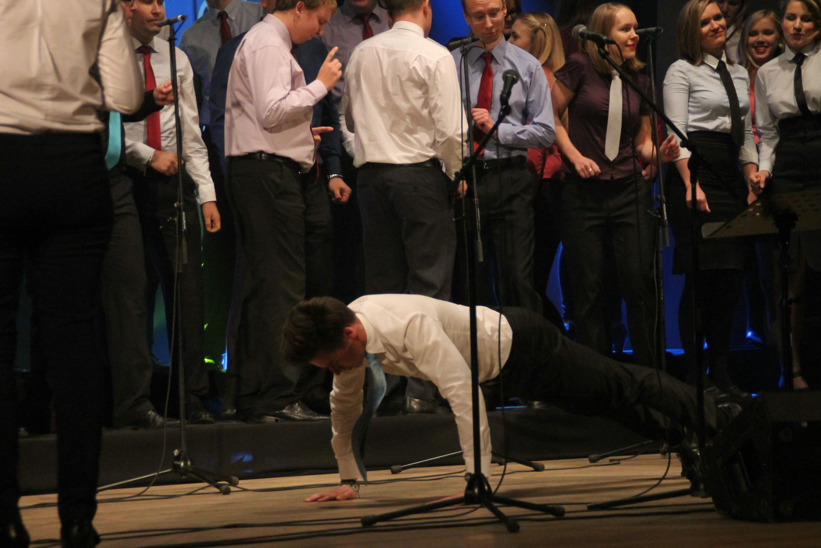 Lauluragin 2015 konkurss